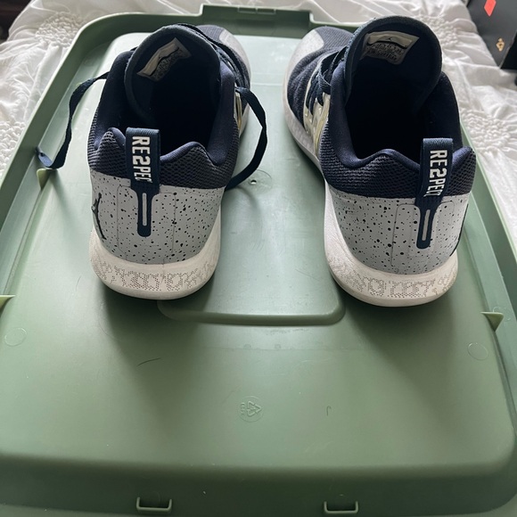 Jordan Shoes - Picture 3 of 5